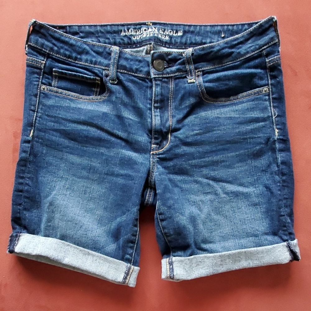 American Eagle jean bermuda shorts size 12